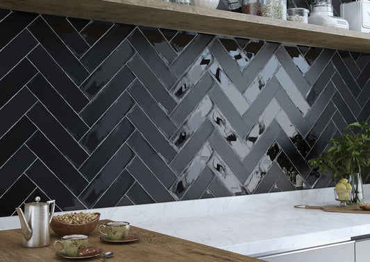 Colonial Black Glossy Wall 300x75 (0.5) - €55.94m²